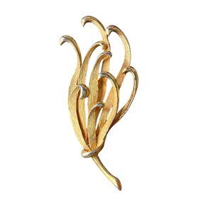 Vintage Kramer of New York Mid-Century Gold-Tone Leaf Brooch Pin
